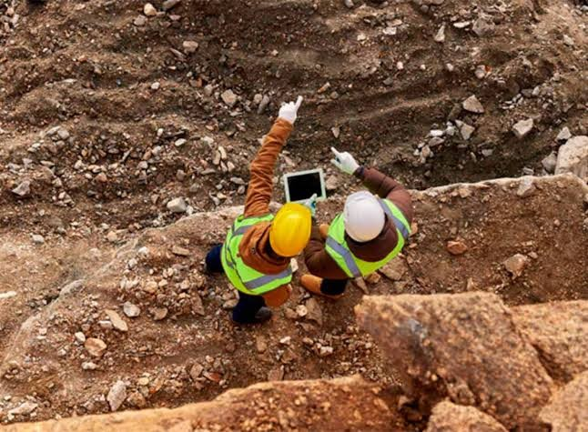 Factores Geológicos y Problemas Geotécnicos en Ingeniería Geológica